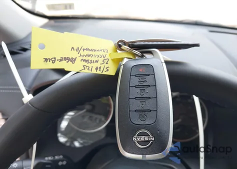 2025 Nissan Rogue Sv Intelligent Awd z USA, uszkodzony, nr VIN JN8BT3BB5SW146088